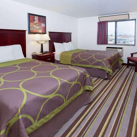 Hotel Super 8 By Wyndham Tuscaloosa Exterior foto