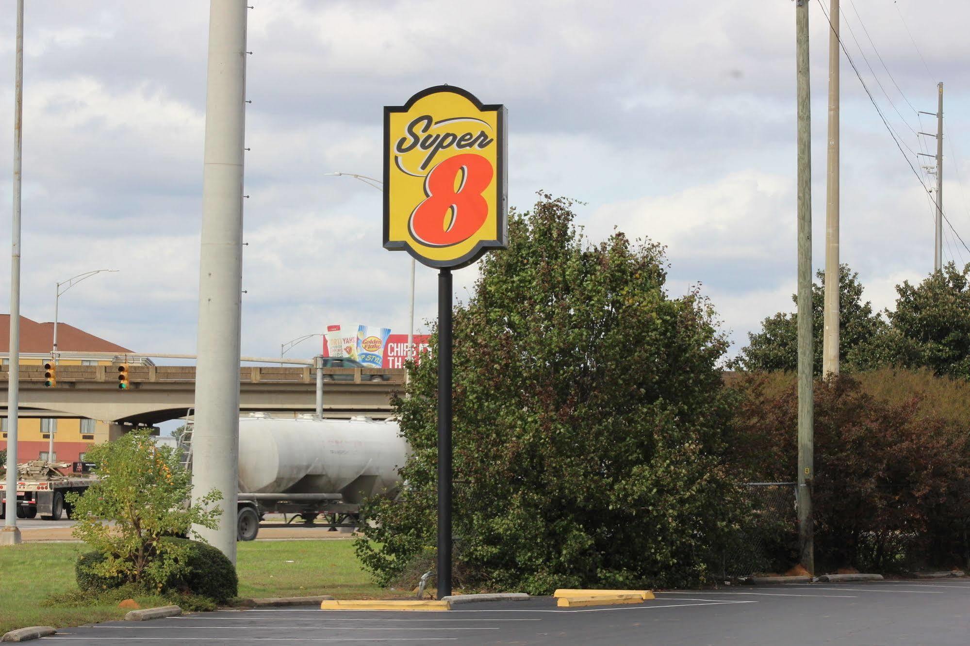 Hotel Super 8 By Wyndham Tuscaloosa Exterior foto